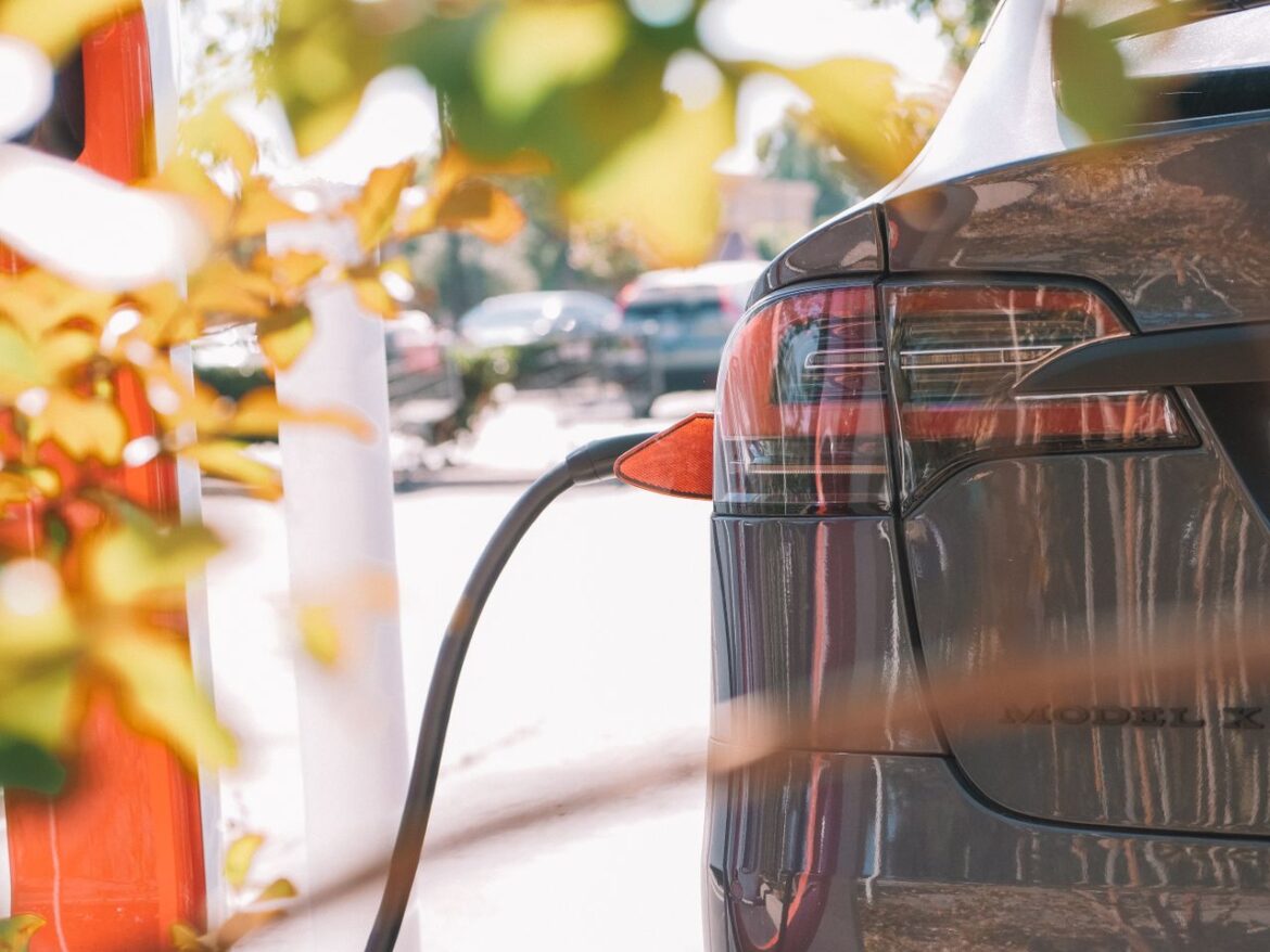 Clean Energy is Outpacing Fossil Growth But Emissions Need to Be Cut